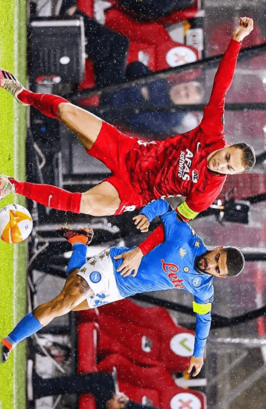 大利足球的 大利足球的