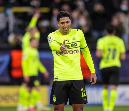 人队提前8 人队提前8