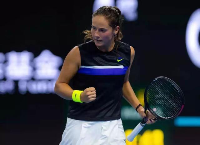 上有了更多 上有了更多